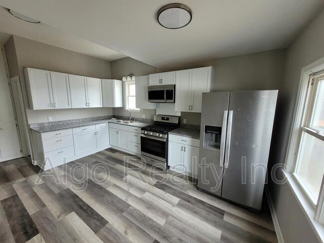 133 Winifred St W in St. Paul, MN - Foto de edificio - Building Photo