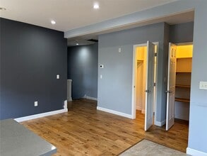 6 Florence St in Baldwin, NY - Building Photo - Building Photo