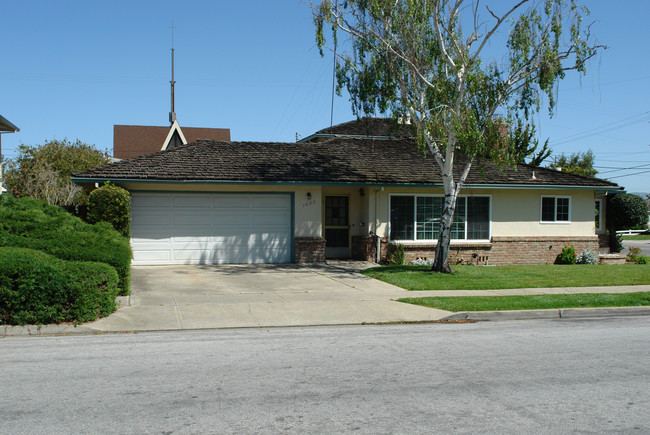 1003 El Camino Real in Sunnyvale, CA - Building Photo - Building Photo