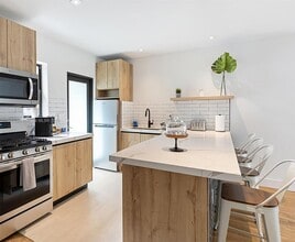 740 SW 9th St in Miami, FL - Foto de edificio - Building Photo