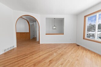 655 Ferndale Ave in Lake Orion, MI - Building Photo - Building Photo