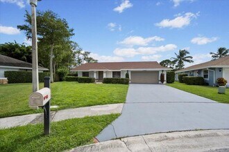 13950 Barberry Ct in Wellington, FL - Building Photo - Building Photo