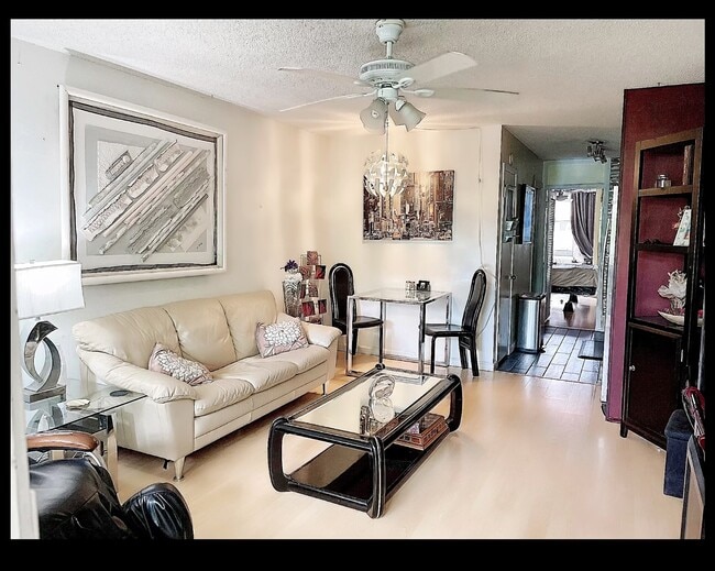 425 Ena Rd, Unit 204-C