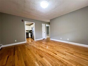 2033 Mendon Rd in Cumberland, RI - Building Photo - Building Photo