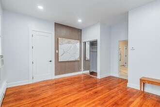 25 W 10th St in Bayonne, NJ - Building Photo - Building Photo