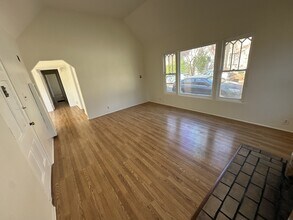 1217 Cottage Grove Ave in Glendale, CA - Building Photo - Building Photo