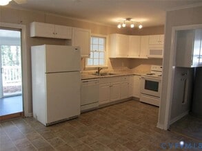 2270 Greenfield Dr in Richmond, VA - Building Photo - Building Photo