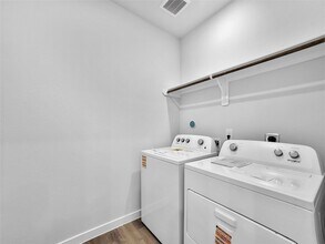 11514 Prosperity Dr in Barrett, TX - Building Photo - Building Photo