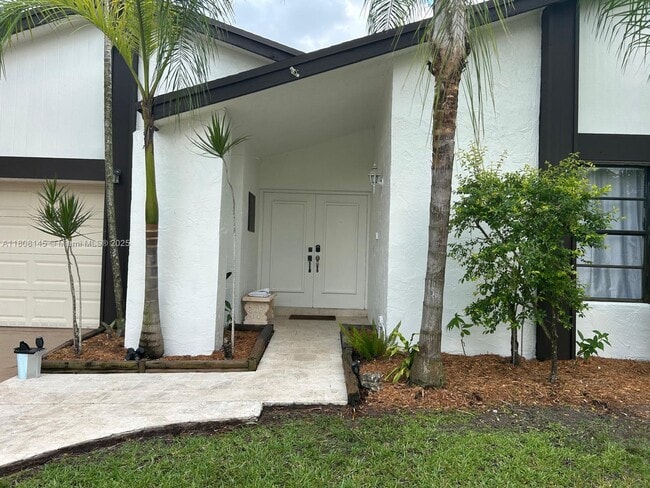 12800 SW 104th Terrace