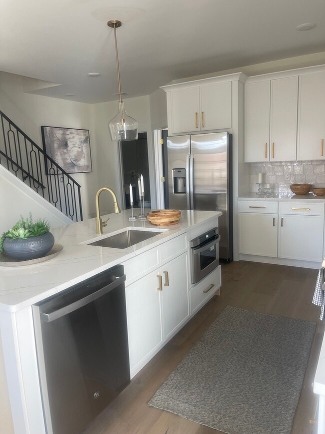 property at 7519 Ridge Ave