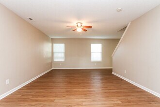 19546 Prairie Crossing Dr in Noblesville, IN - Building Photo - Building Photo