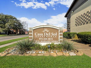 Casa Del Sol in Irving, TX - Foto de edificio - Building Photo