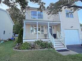 199 Lakeview Ave in Bridgeport, CT - Building Photo