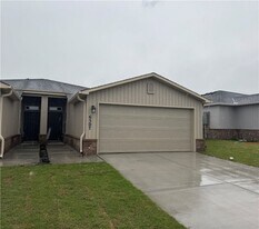6507 NW Vandergriff St in Bentonville, AR - Building Photo