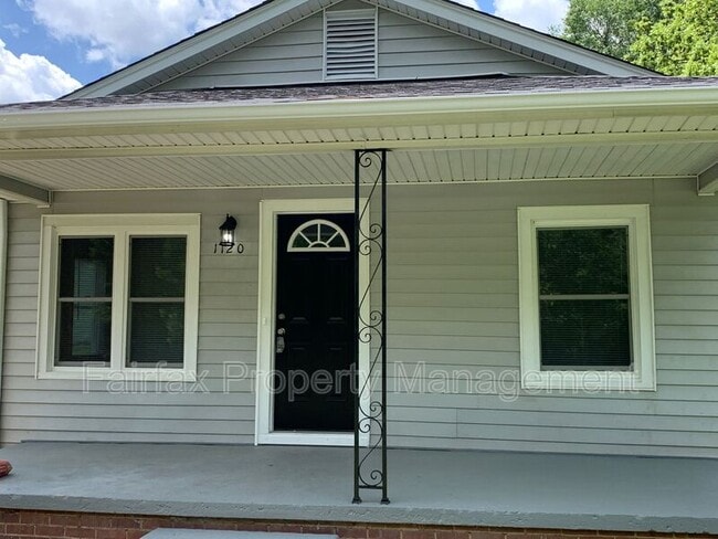 1120 Walnut St in Burlington, NC - Building Photo - Building Photo