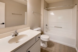 Biscayne Apartments in Racine, WI - Building Photo - Interior Photo