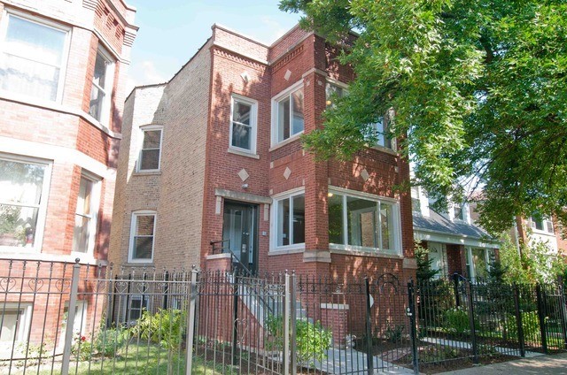 property at 2447 N Lowell Ave