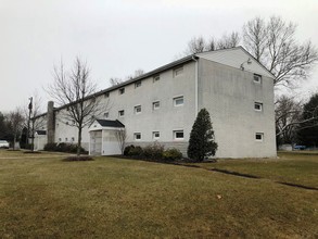 17927 Leona Ave in Maugansville, MD - Foto de edificio - Building Photo