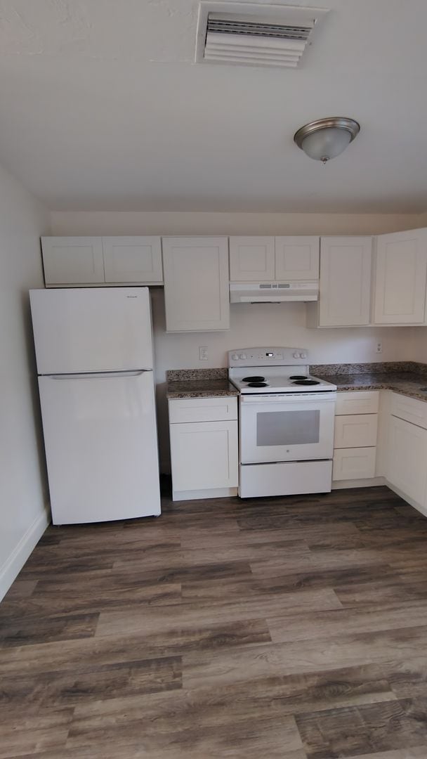 1717 Montgomery Ave in Holly Hill, FL - Building Photo - Building Photo