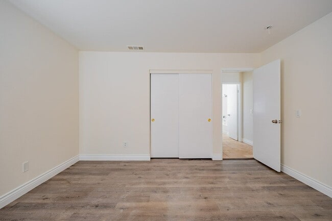 1514 Regents St in Lancaster, CA - Building Photo - Building Photo