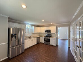 815 Meadowstone Dr in Winston-Salem, NC - Building Photo - Building Photo