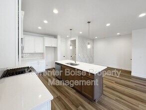 450 E Presidio Ln in Eagle, ID - Building Photo - Building Photo