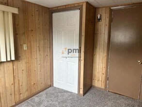 6516 Meadow Ln Ave in Hammond, IN - Building Photo - Building Photo