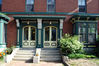 57 Deering Ave in Portland, ME - Building Photo - Building Photo