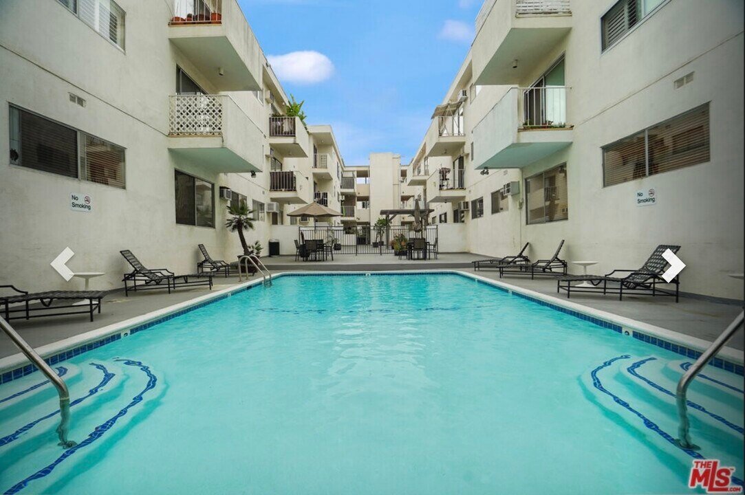 960 Larrabee St, Unit Beatrix Makray in West Hollywood, CA - Foto de edificio