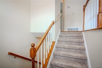 3035 Claybourne Ln in Baldwinsville, NY - Building Photo - Building Photo