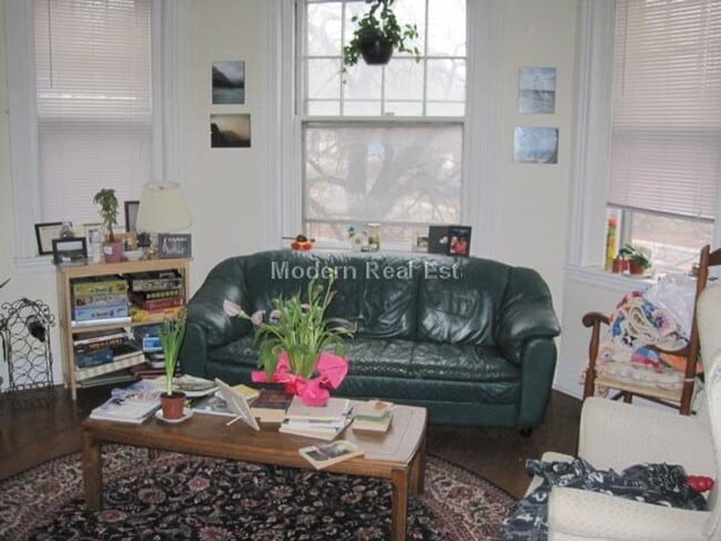 1450 Commonwealth Ave in Boston, MA - Building Photo - Building Photo