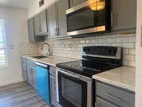 9370 E Girard Ave, Unit 11 in Denver, CO - Building Photo - Building Photo