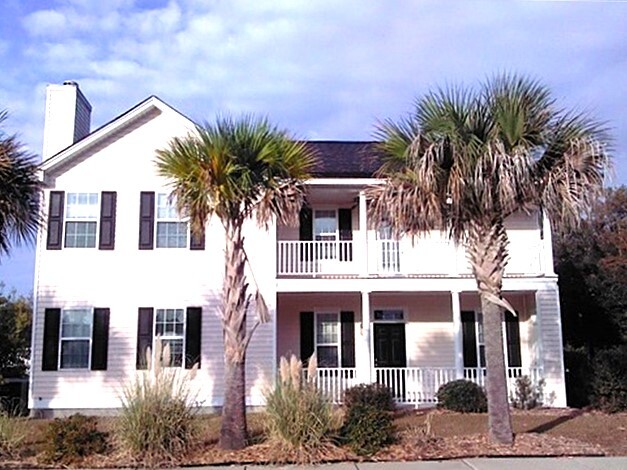 97 Tenth Avenue in Bluffton, SC - Building Photo