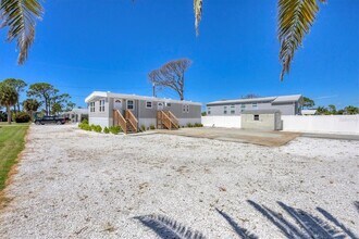 3280 Holly Ave in Grove City, FL - Building Photo - Building Photo