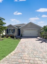 20456 Camino Torcido Loop in Ft. Myers, FL - Building Photo