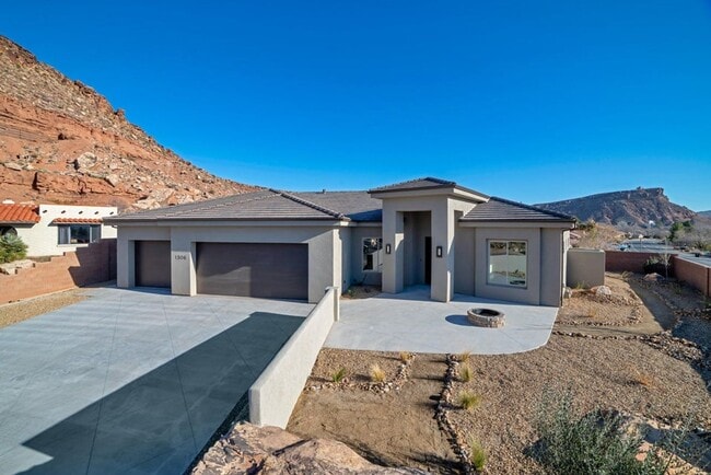 property at 1306 W Bloomington Dr N