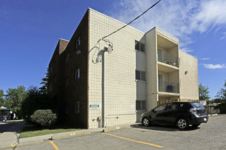 Chinook II in Strathmore, AB - Building Photo - Building Photo