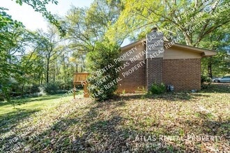 933 Crestview Dr in Adamsville, AL - Building Photo - Building Photo