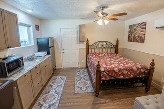 27102 E Lucia Dr in Florence, AZ - Building Photo - Building Photo