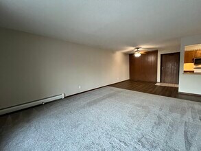 1903 Silver Bell Rd in Eagan, MN - Building Photo - Building Photo