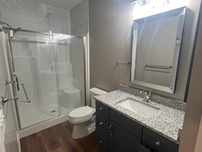 407 Knight St in Grayling, MI - Foto de edificio - Building Photo