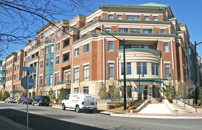 The Palladium at McLean in McLean, VA - Building Photo - Building Photo