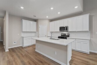 322 Windy Reed Rd in Hutto, TX - Building Photo - Building Photo