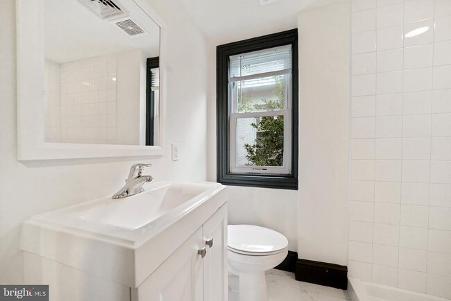 119 S Broad St in Kennett Square, PA - Building Photo - Building Photo