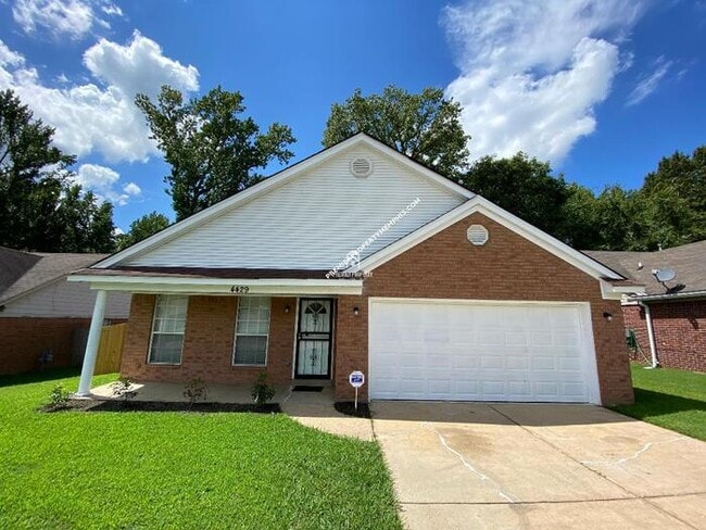 property at 4429 N Grand Cedar Ln