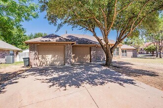 1200 Chaparral Ln. in Granbury, TX - Building Photo - Building Photo