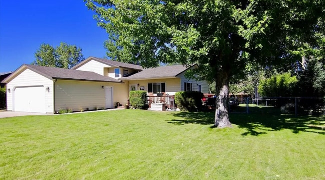 property at 105 N Grogan St