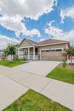 6037 N Halifax Ct in Aurora, CO - Building Photo - Building Photo