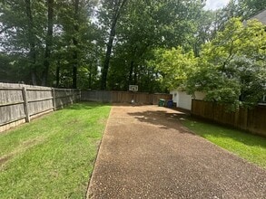 8284 Park Ridge Dr in Germantown, TN - Building Photo - Building Photo