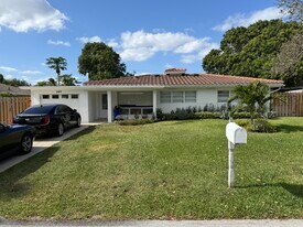 349 NE 31st St in Boca Raton, FL - Building Photo